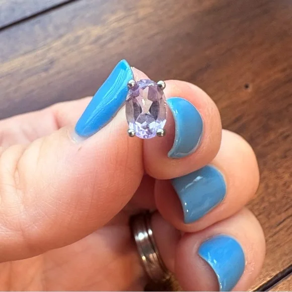 Gorgeous!!! Vintage Rare Authentic Amethyst Stud Basket Earrings set in Silver - Picture 9 of 10